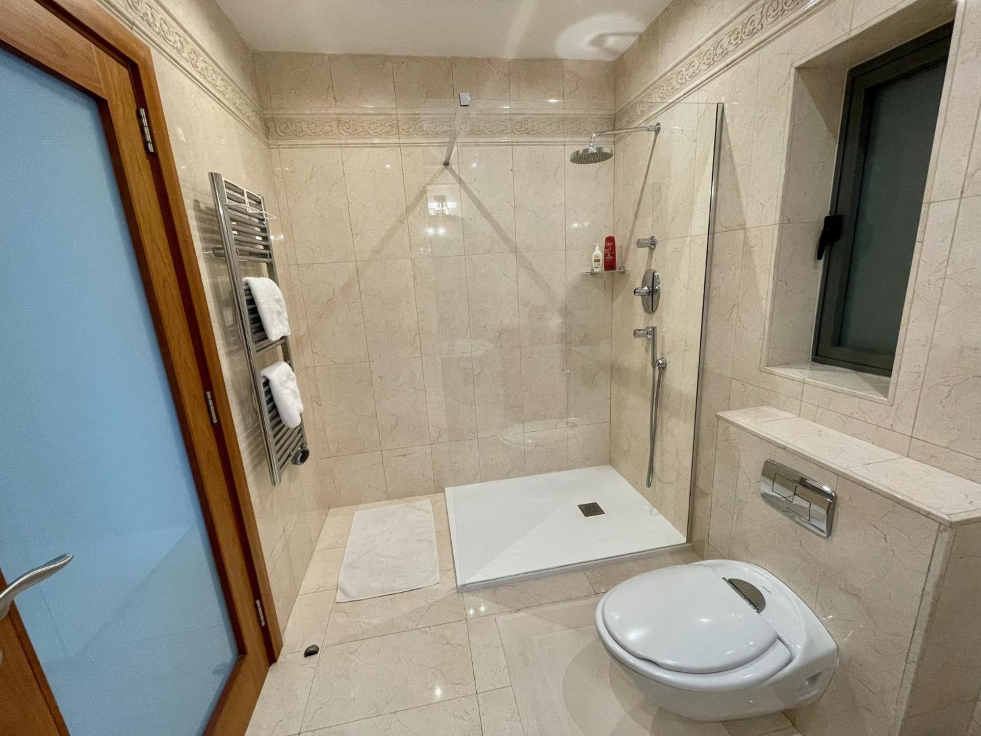 Spacious Luxurious Apartment With Seaview Mellieħa Εξωτερικό φωτογραφία