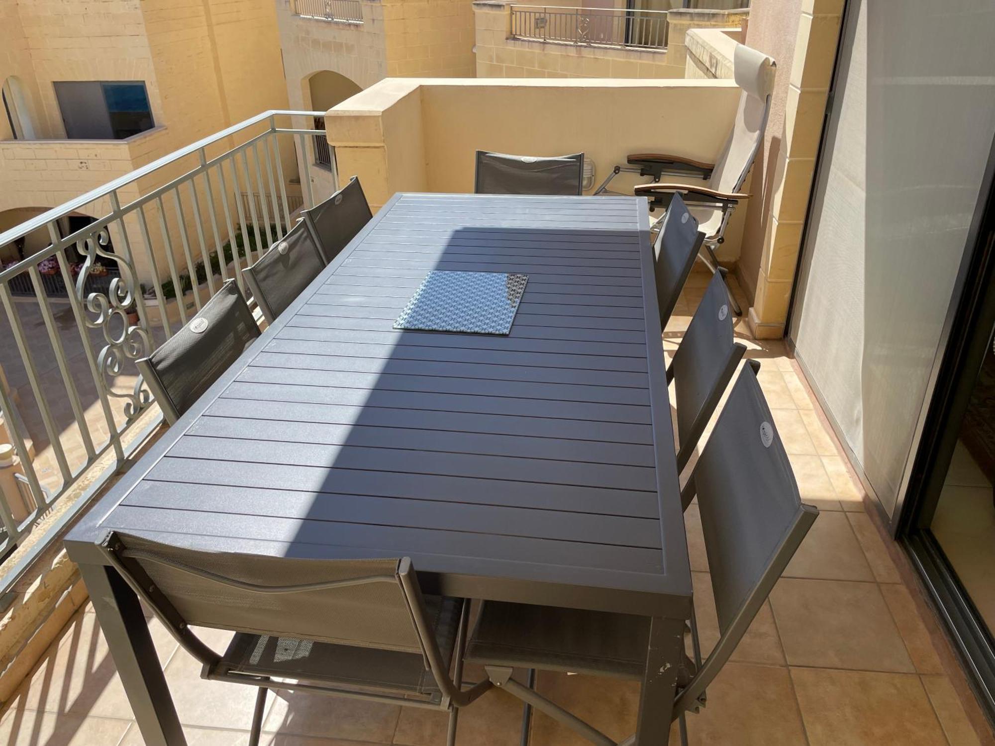 Spacious Luxurious Apartment With Seaview Mellieħa Δωμάτιο φωτογραφία