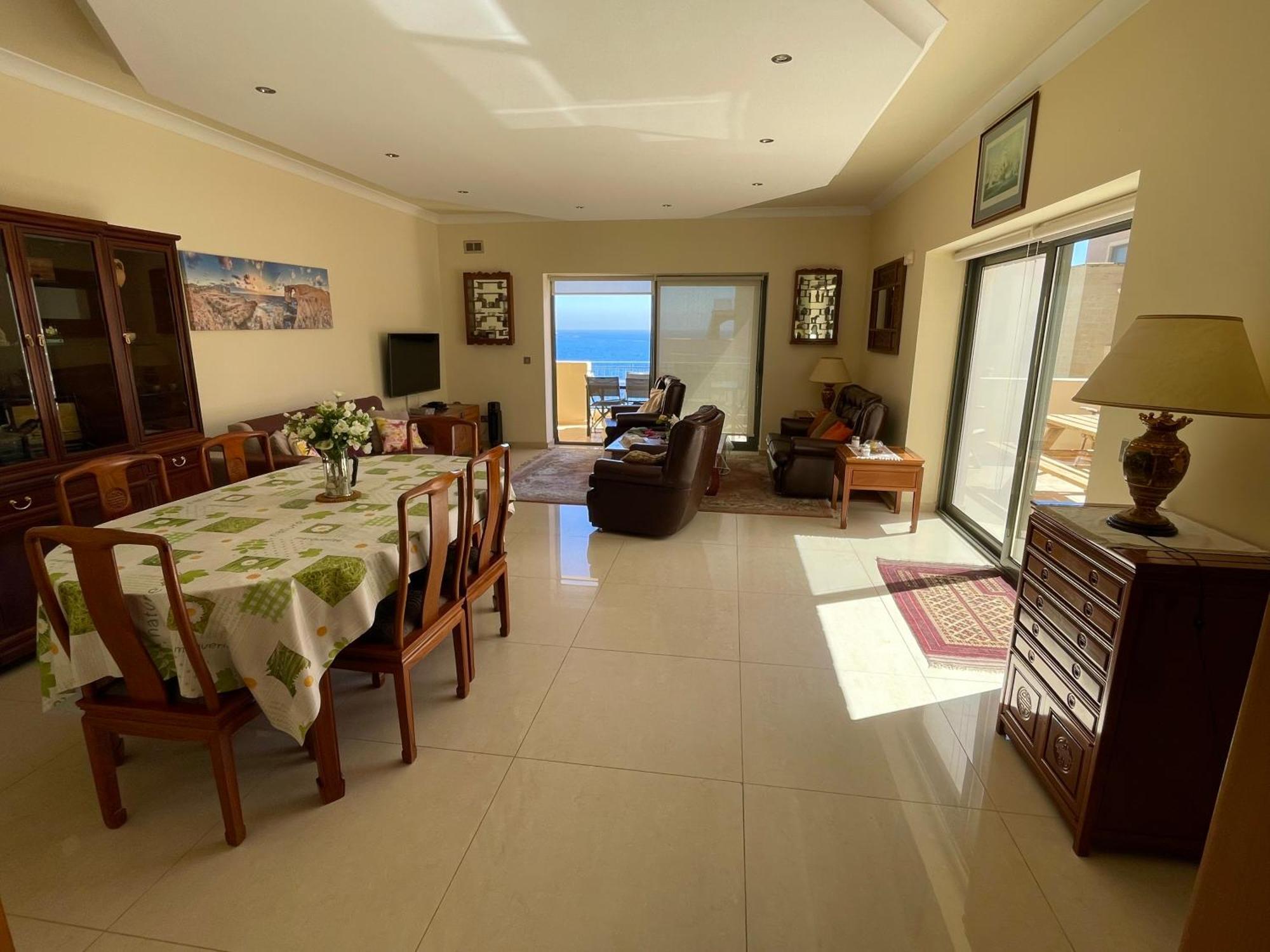 Spacious Luxurious Apartment With Seaview Mellieħa Δωμάτιο φωτογραφία
